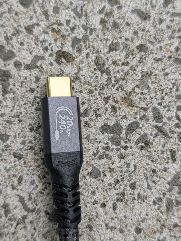 LEIRUI USB-C to USB-C Braided Cable 62 Inch 240W 20Gbps Fast Charge gallery
