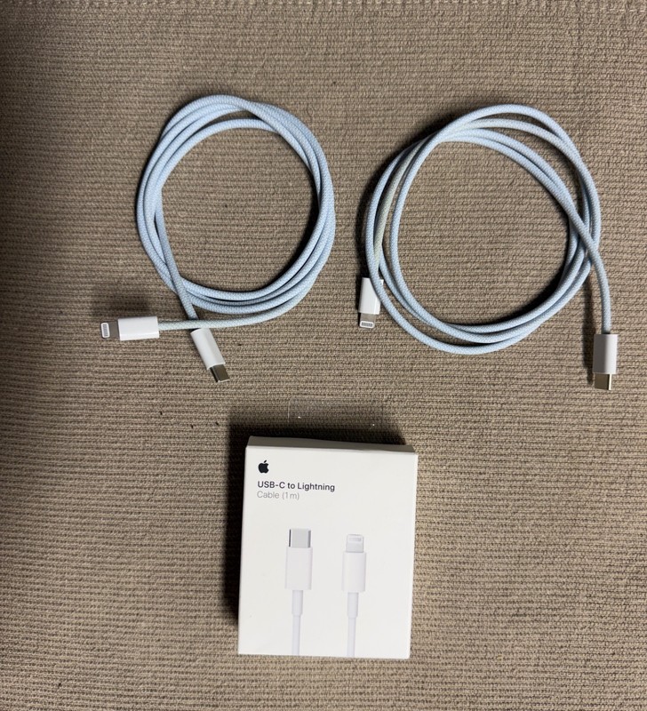 (3) Apple 3ft. (1m) Lightning to USB Cables – White