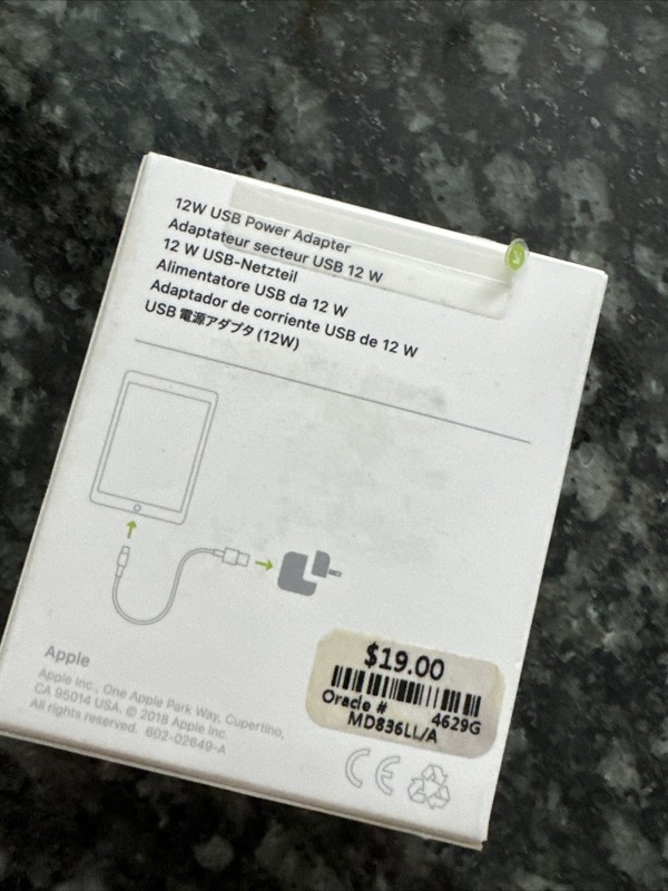Vintage USB Power adapter Apple - NIB New ! MD836LL/A 12W iPad iPhone A1401 gallery