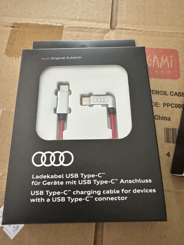 🧨Black Friday 8S0051435L - USB-C to USB-C Corner Charging Cable, Red gallery
