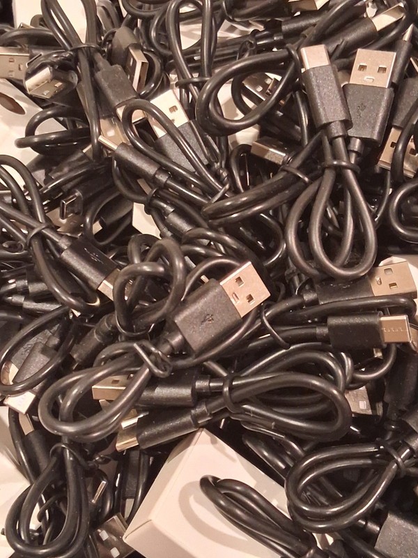 NEW Lot of 100 Black Short USB Type-C to USB Fast Data Charger Cable w/ 2 blocks gallery