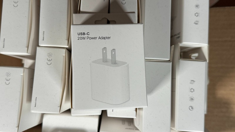 3 x 20 Watt USB-C Power Adapter