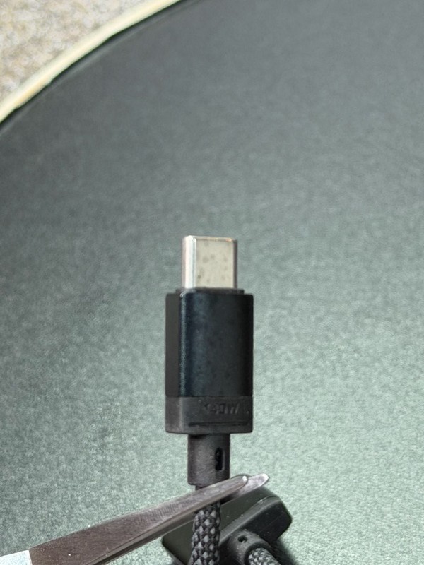 Apple USB-C to MagSafe 3 Cable 2m Space Gray Fast Charging gallery