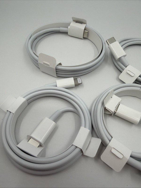 4x - Apple OEM - 1 Meter USB-C To Lightning Charge/Sync Cable gallery