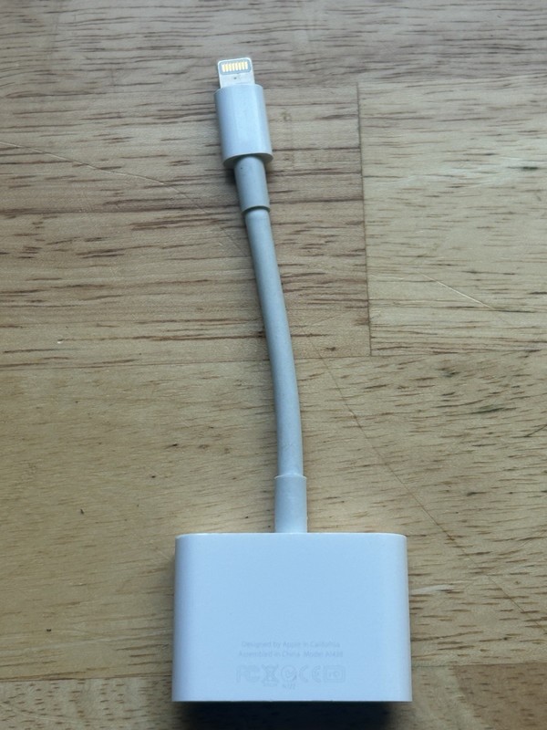 Apple Lightning to HDMI Adapter White 2 Ports for iPhone iPad gallery