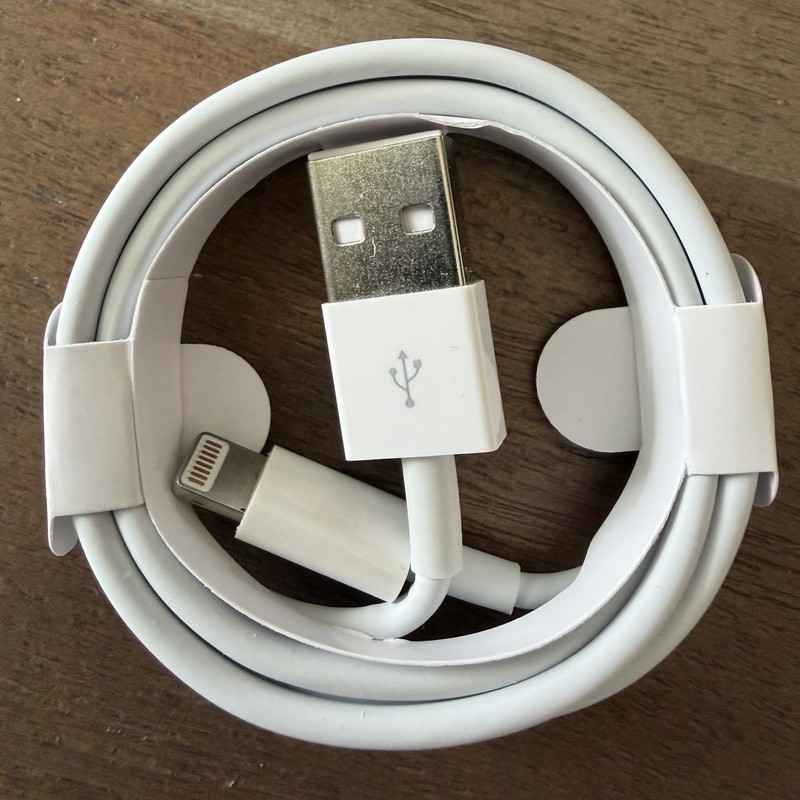 OEM M Apple USB-A to Lightning Charging & Sync Cable – White
