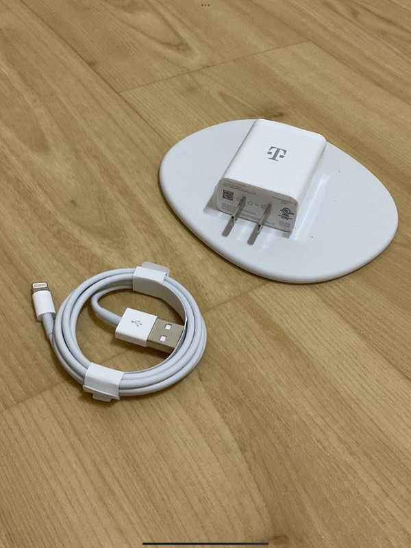 New original genuine T-MOBILE IPHONE 11&12 IPHONE 13 OEM LIGHTNING WALL CHARGER gallery