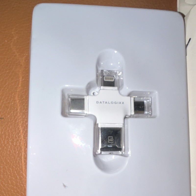 Picture Keeper 4-in-1 Apple/USB Card Reader Adapter USB 2.0 for iPhone up to 14 gallery
