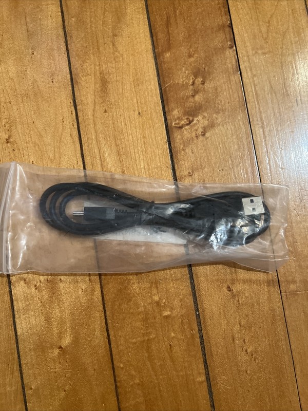 Motorola SKN6371C Mini USB Data Cable 07026-BK-0091329 New gallery