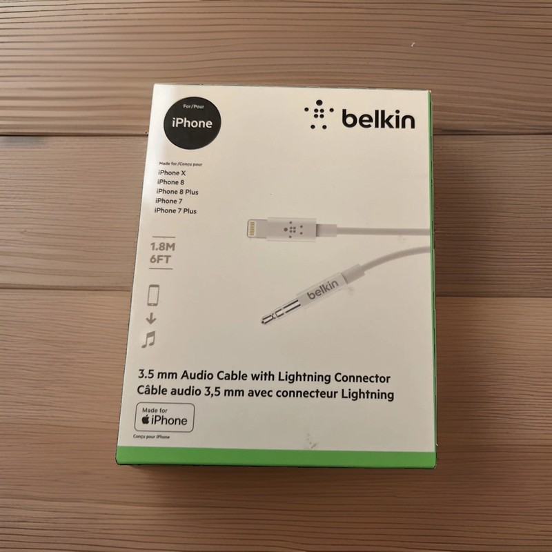Belkin 3.5 mm Audio Aux Cable with Connector for iPhone gallery