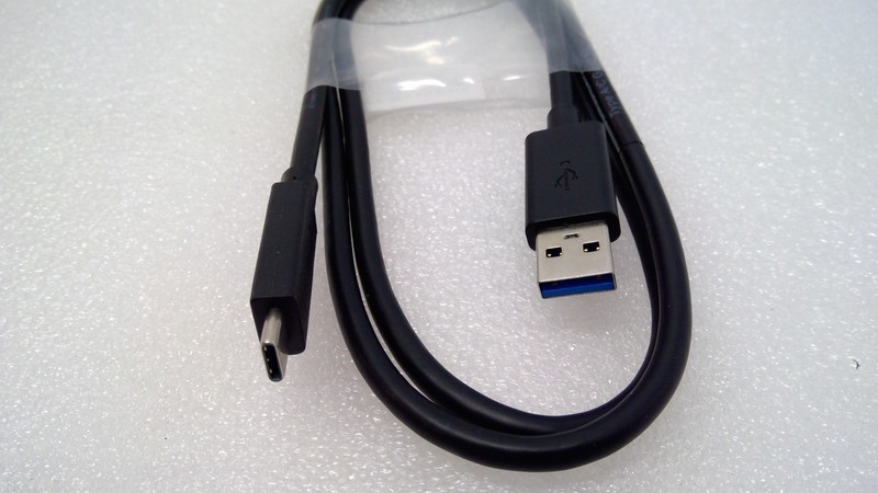 LOT OF 10 DELL SUPER HIGH SPEED USB-C to USB-A 3.1 CABLE E118077-D 3 FT CABLE gallery