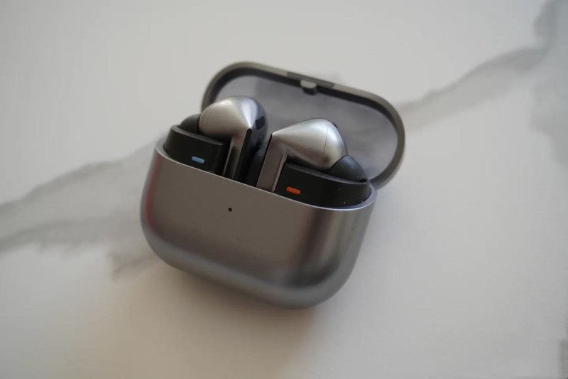 Brand New Sealed Samsung Galaxy Buds3 Pro ANC True Wireless In-Ear Earbuds gallery
