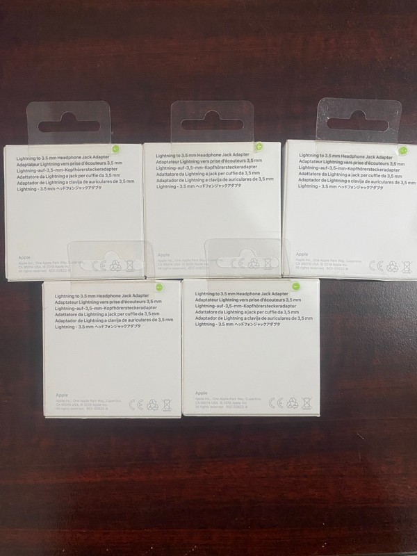 Apple Lightning to Headphone Jack Adapter Lot of 5 gallery