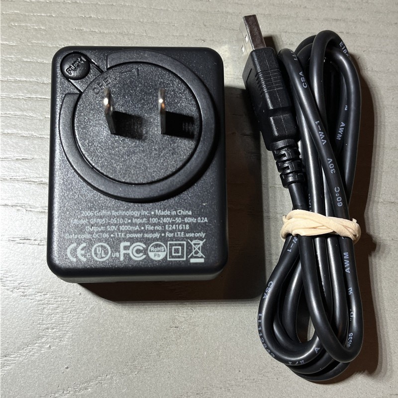 Griffin Journey Power Supply Genuine OEM GFP051-0510 5V 1000mA w/ USB Cable