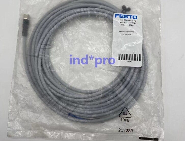 1pc new SIM-M8-4GD-5-PU 158961 connecting cable