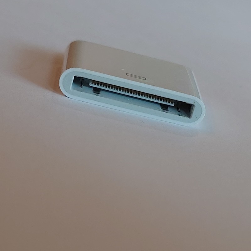 Genuine Apple Lightning To 30-Pin Adapter MD823ZM/A Tested Working gallery