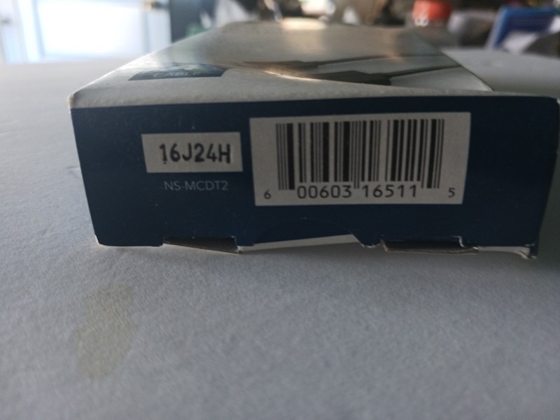 Insignia Micro USB Charge/Sync Cable. 4" Cable New In Box gallery