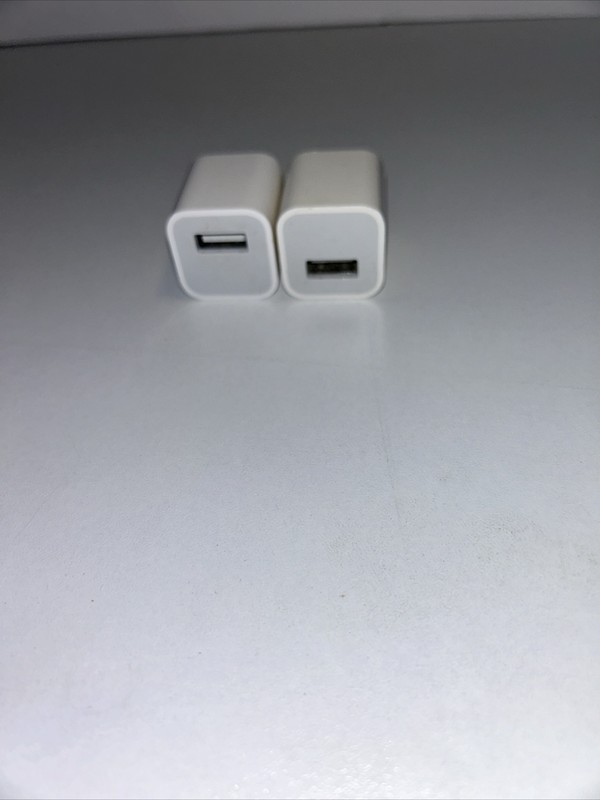 Apple A1385 / A1265 USB Adapter Wall Charger Genuine OEM Lot of 2