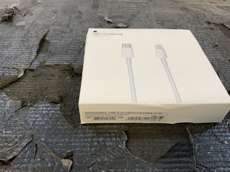 Apple A1702 2m USB-C to Lightning Adapter Cable [Sealed] (MKQ42AM/A), RB SH2 gallery