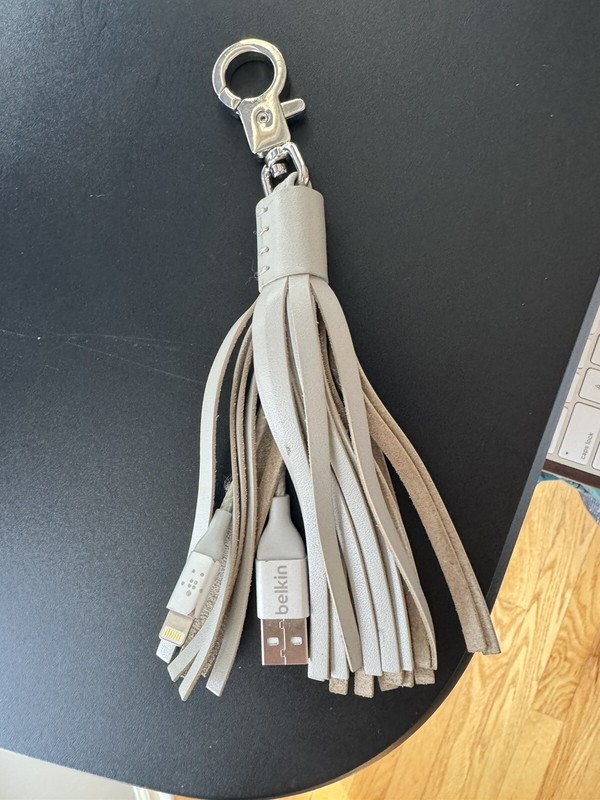 Belkin Leather Tassle Key Chain & Purse Charm Connector Charger