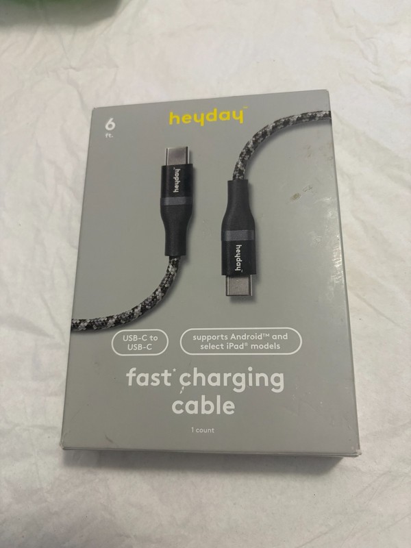 New Sealed Box Target Heyday Soft Touch fast charge 6′ cable USB-C toUSB-C White