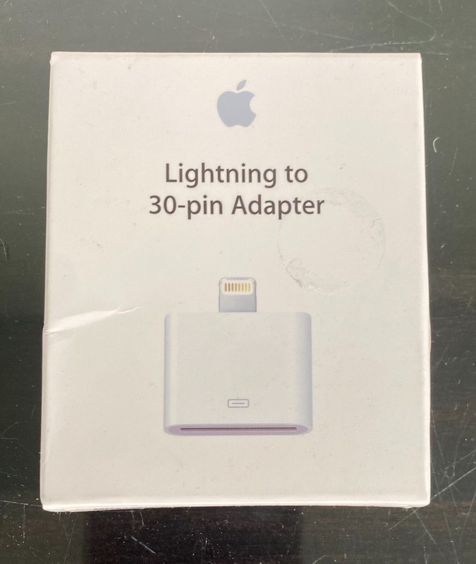 Genine Apple Lightning to 30-Pin Adapter A1468 / MD823ZM/A – NEW