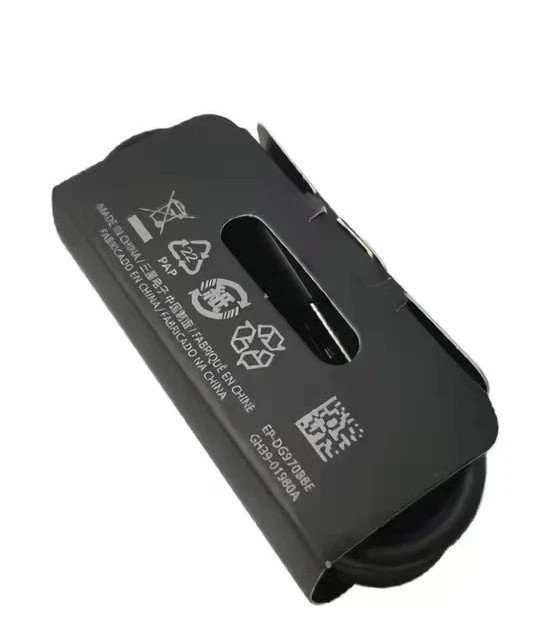 Samsung Data Cable, Black, 1 Meter, USB-A to USB-C, EP-DG970BBE / GH39-01980A gallery
