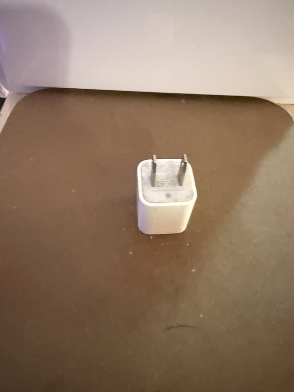 Genuine OEM Apple A1385 5W USB Travel Power Adapter Cube Charger iPhone iPad gallery