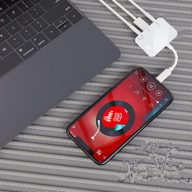 Multi-Port Type-C USB 3.5mm Audio Earphone Speaker Mic Live-Streaming Adapter a gallery