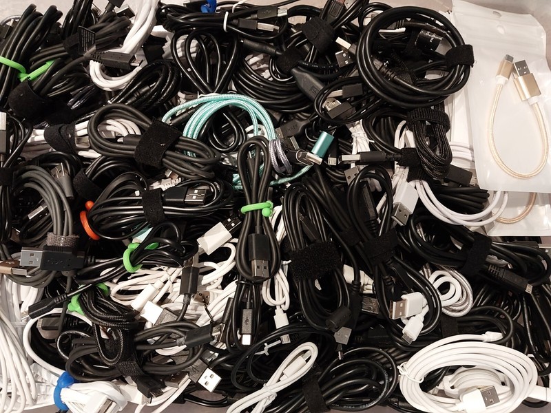 Large Lot of 30 Various Micro USB Charging / Data Cables Replacement Cables gallery