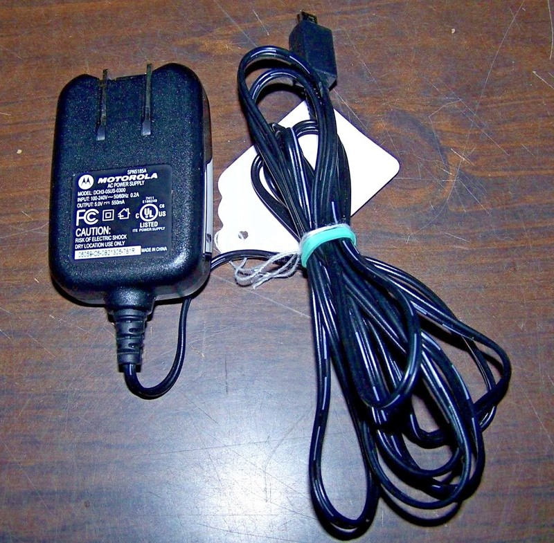 MOTOROLA AC POWER SUPPLY DCH3-05US-0300 – EUC!