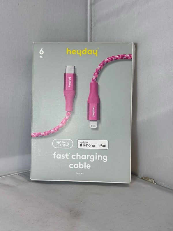 Pack 6 – 6′ USB-C Braided Cable – heyday pink iPhone iPad open box