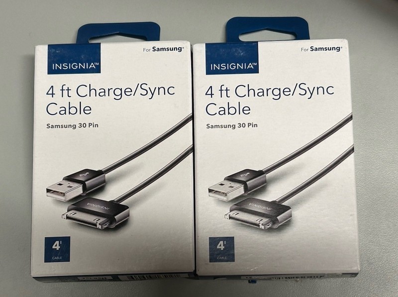 Insignia 30-Pin Charge-and-Sync Cable – Black 2 PACK!