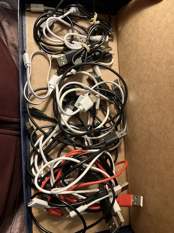 LOT OF CABLES 40+ Micro USB HDMI Lightening Audio Mini Headphone Splitter
