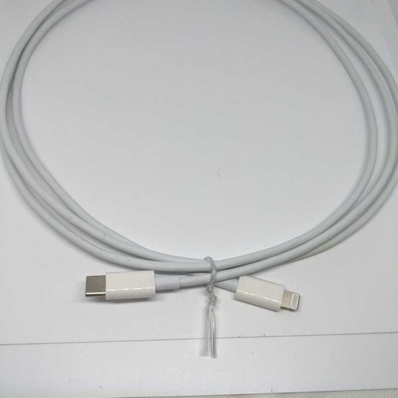 Apple OEM Lightning to USB-C Cable (2 m) compatible w/ iPad Pro Mini Air iPhone gallery
