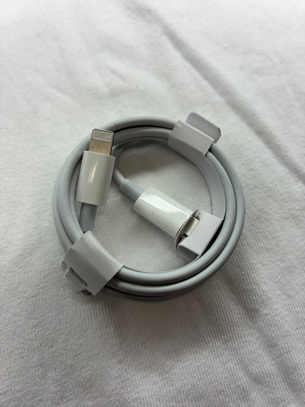 USB-C to iOS Cable, 1 Meter gallery