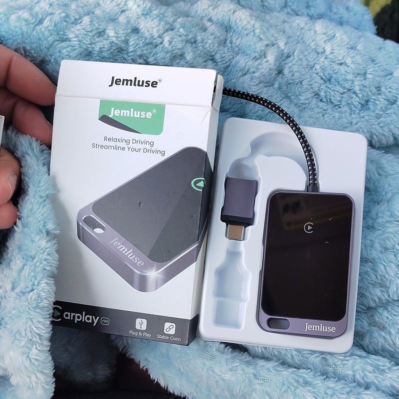 Jemluse Wireless CarPlay Adapter for Apple iPhone – Multi-User Seamless