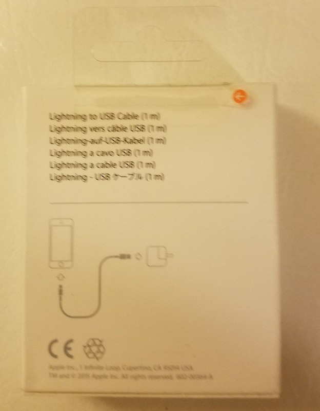 Apple MD818AM/A Lightning to USB Cable (1 m) gallery