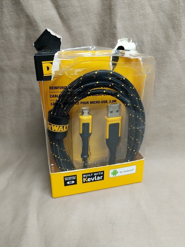 Dewalt Android Reversible Micro-USB to USB Kevlar Reinforced 10ft Cord Charger
