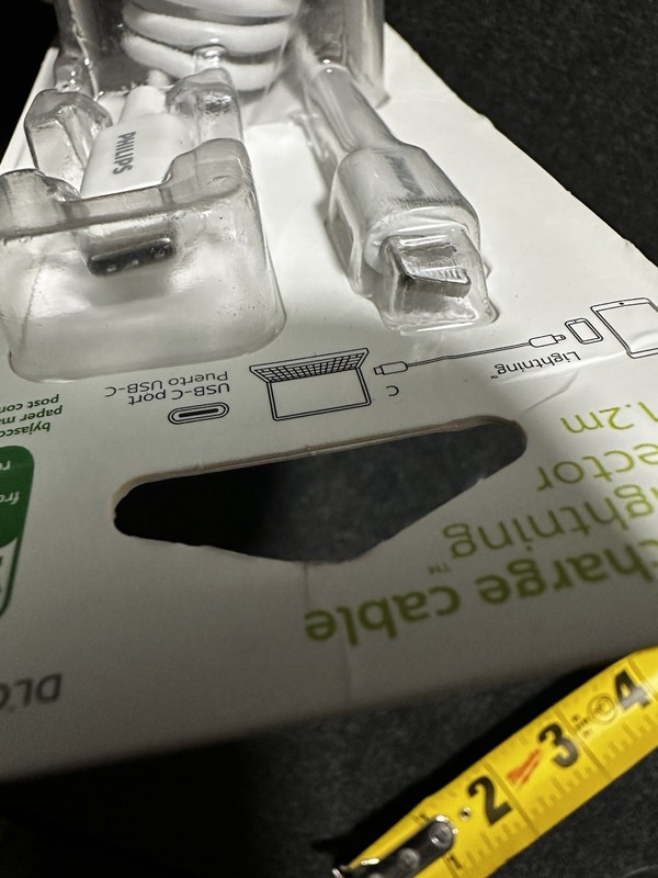 Philips USB C to App connector, 4 Ft, White, DLC4202V/37 - NEW gallery