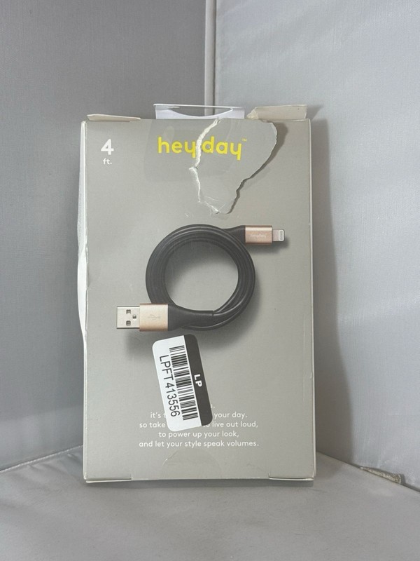 4' Lightning to USB-A Round Cable - heyday™ Black/Gold (MFi-Certified) - New gallery