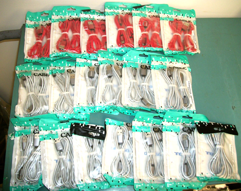 LOT OF 19 - GEEKSOUL USB-C 2-Pack 6' Cable (13 Gray & 6 Red) gallery