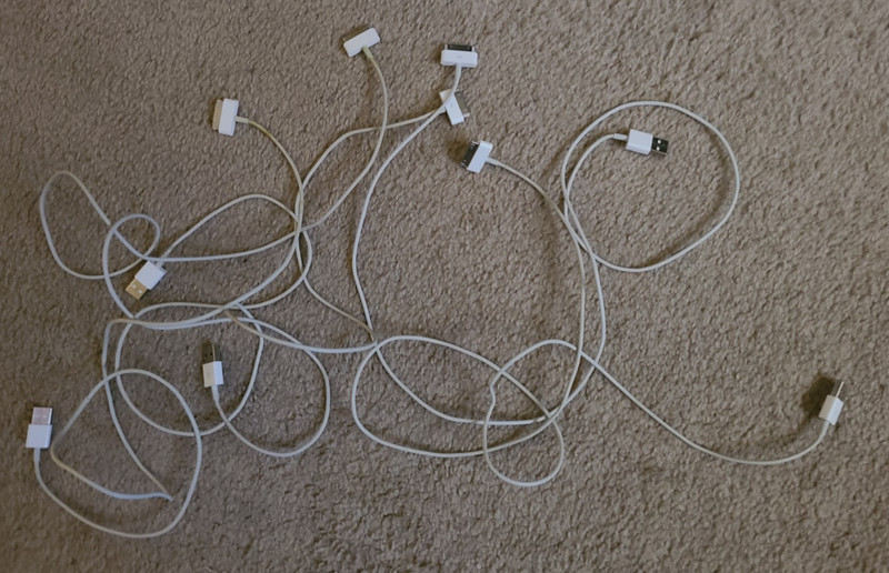 5 Original Apple USB Charger Data Sync Cable for iPhone 4/4S, 3S, iPod, iPad 2/3