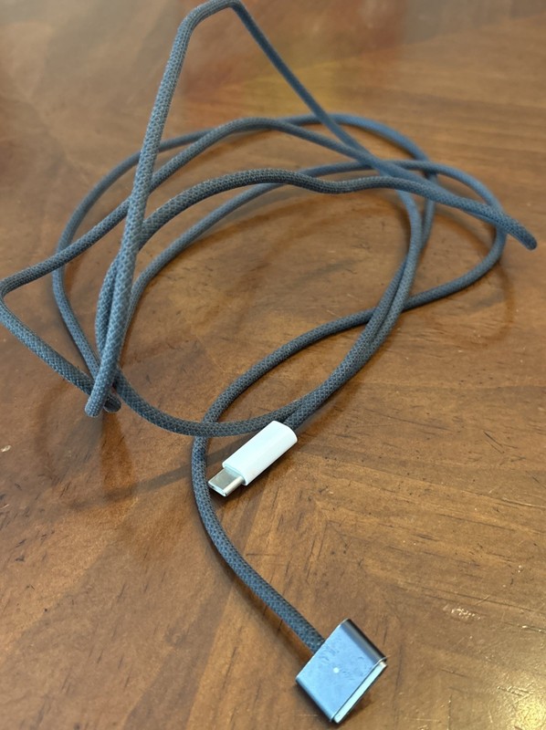 Genuine Apple USB-C To Magsafe 3 Cable (2M) – Grey/White