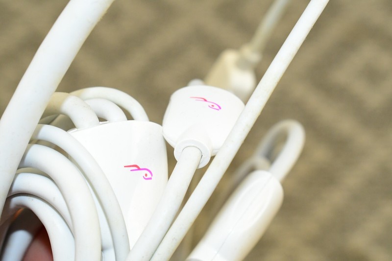 Rocketfish Apple RGB Component A/V Video Cable 30-Pin for Ipod/Iphone/Ipod WHITE gallery