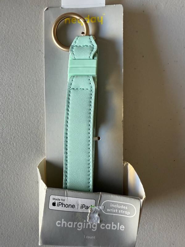 Heyday USB Charging Cable – Wrist Strap – Mint – For iPhone/iPad