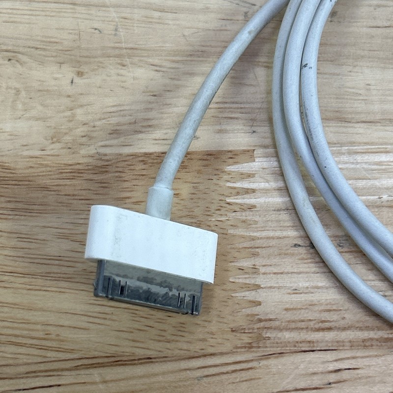 30 Pin Apple USB Cable 42" Charger for iPhone 4 4G 4S 3GS iPod iPad 1/2/3 gallery