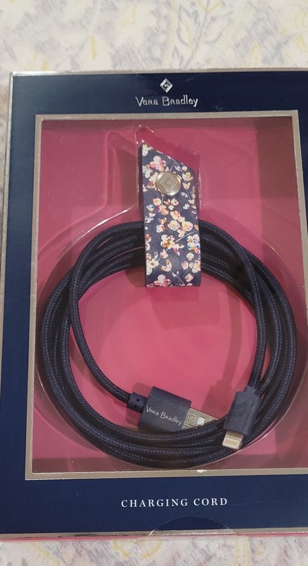 NEW Vera Bradley Apple Sync & Charging Cable 5ft AND Wireless Charging Pad Tech gallery