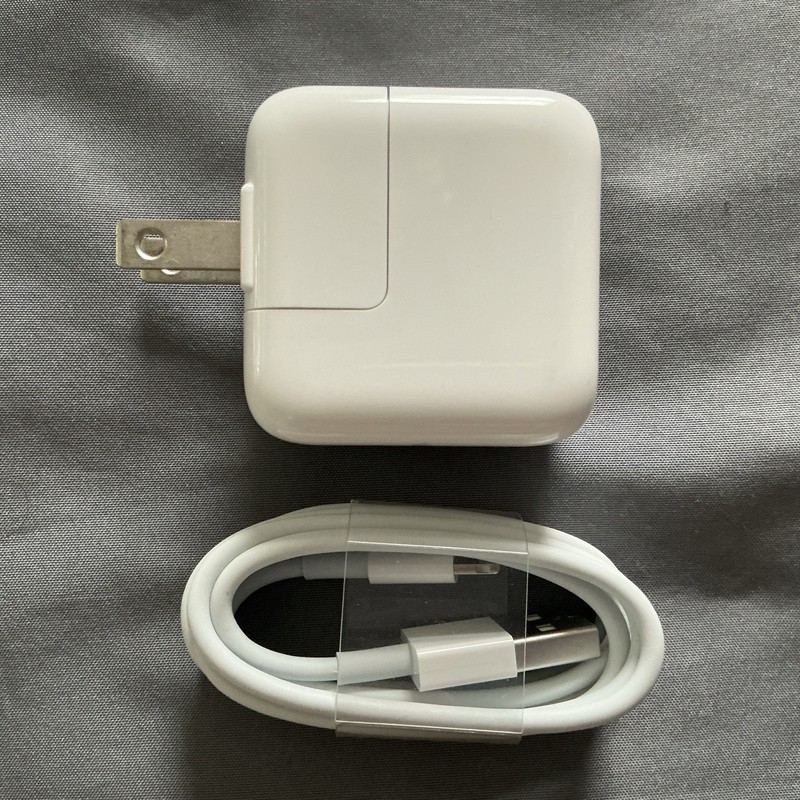 Apple Lightning to USB-A Cable + 12W Fast Charger A1401 Bundle White EXC iPhone gallery
