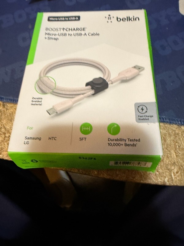 Belkin Boost Up Charge—-Micro-USB To USB-A Cable + Strap